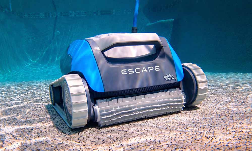 Corded vs Cordless Robotic Pool Cleaners