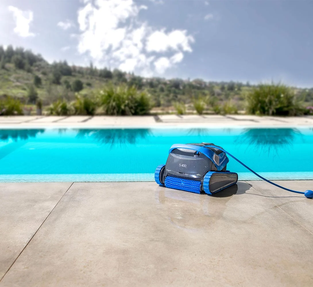 Dolphin S400 Robotic Pool Cleaner